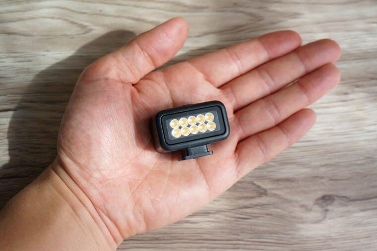 GoProライトモジュラーレビュー】USB-Cで充電できる独立型ライト 