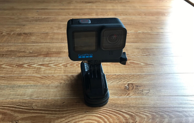GoPro HERO10にマグネット付きスイベルクリップ装着