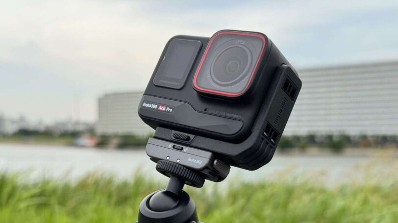 Insta360 縦横マウントをAce Proに反対に装着