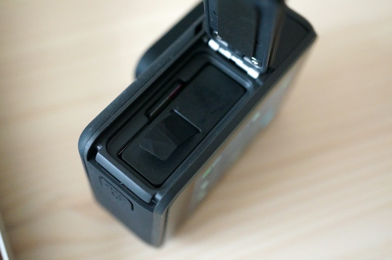 GoPro HERO7 Blackの機能&スペック】バッテリーやマイクロSDカード情報 